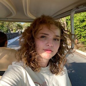 Meet your Posher, Ashlyn